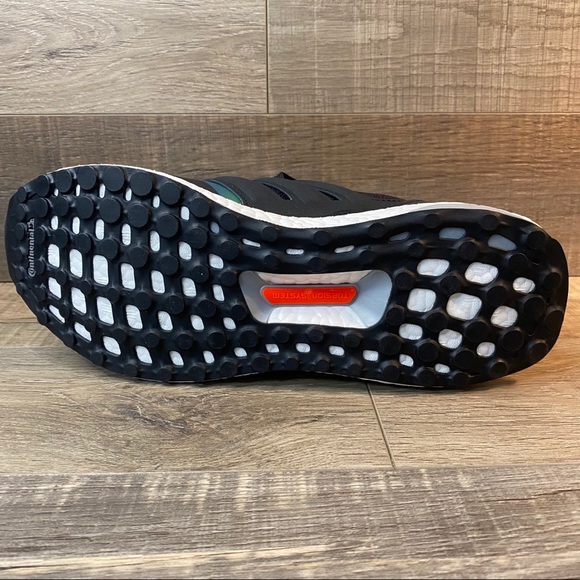 UltraBoost DNA Running Shoes ‘Rainbow Iridescent’ - Picture 5 of 9